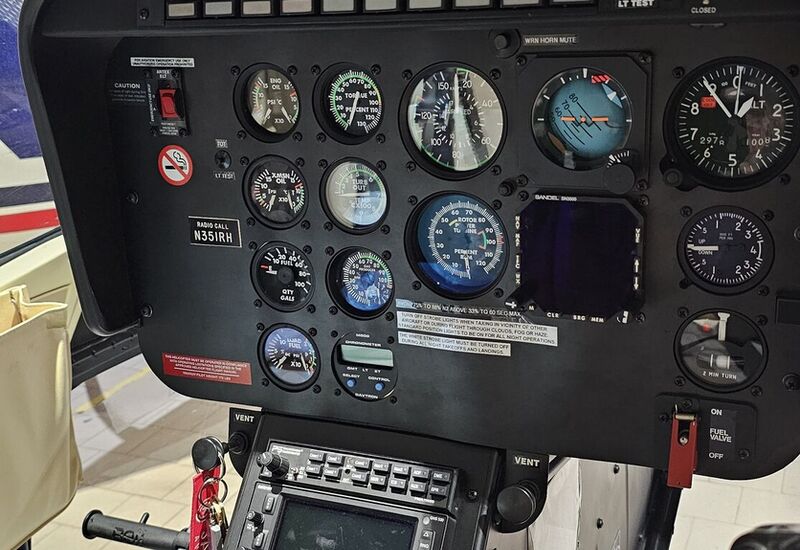 b206 N351rh cockpit