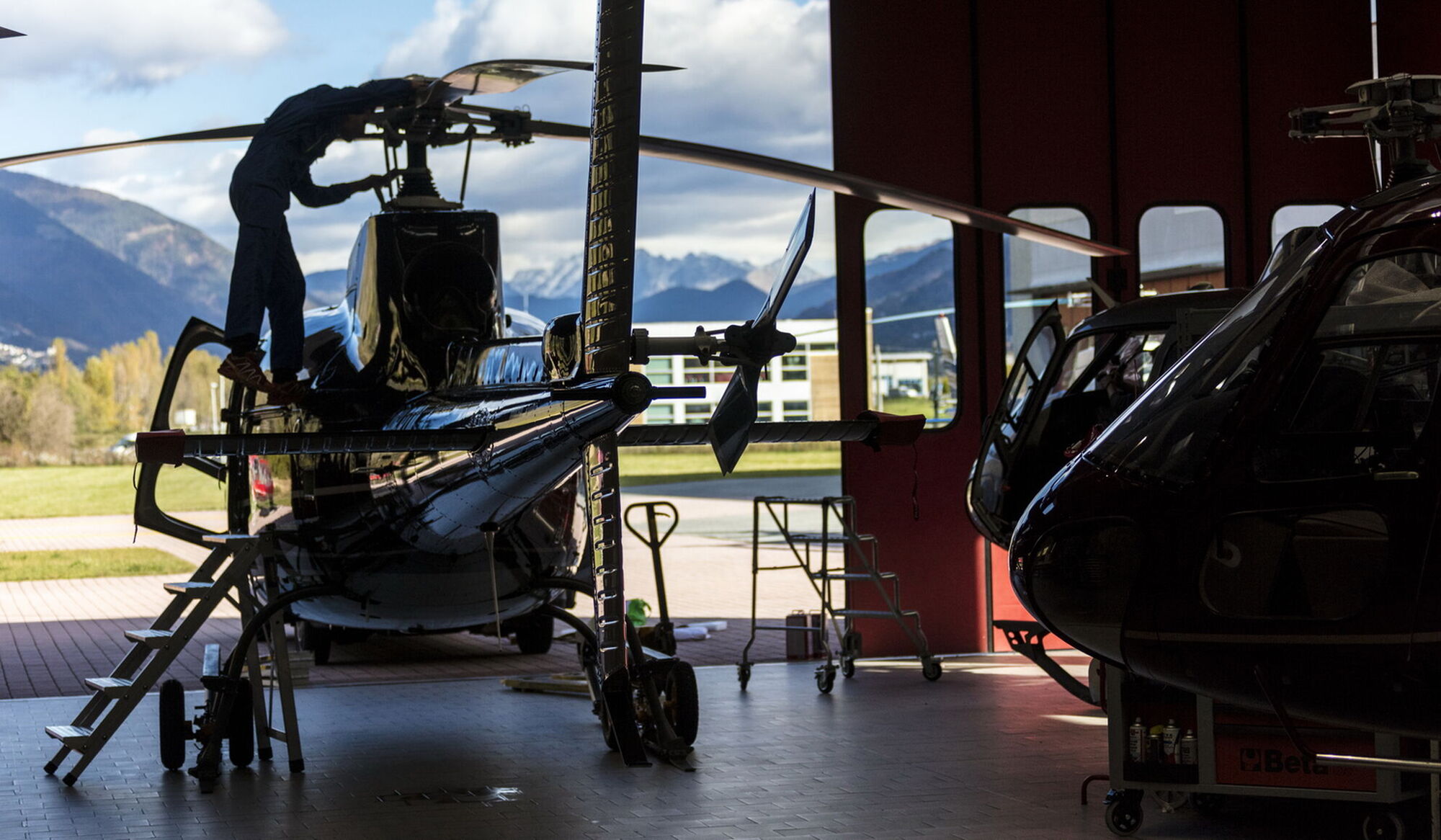 Helicopter Rotor Balancing: Eurotech’s Expertise for Optimal Performance and Safety